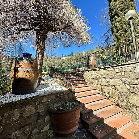 Agriturismo Tassinaia ปอนตาสซิเอเว ภายนอก รูปภาพ